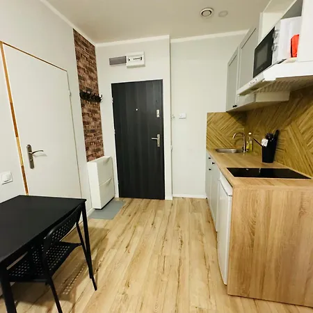 Przy Parku Roz * שורזוב